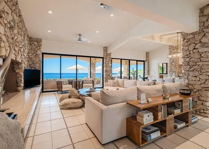 Villa Oceanfront - Heated Pool, Fire Pit &