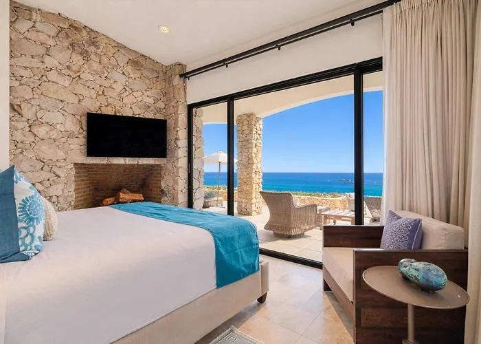 Oceanfront - Heated Pool, Fire Pit & Villa